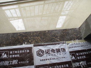 �����r��