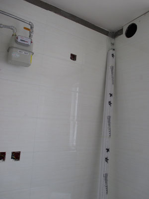 �����r��