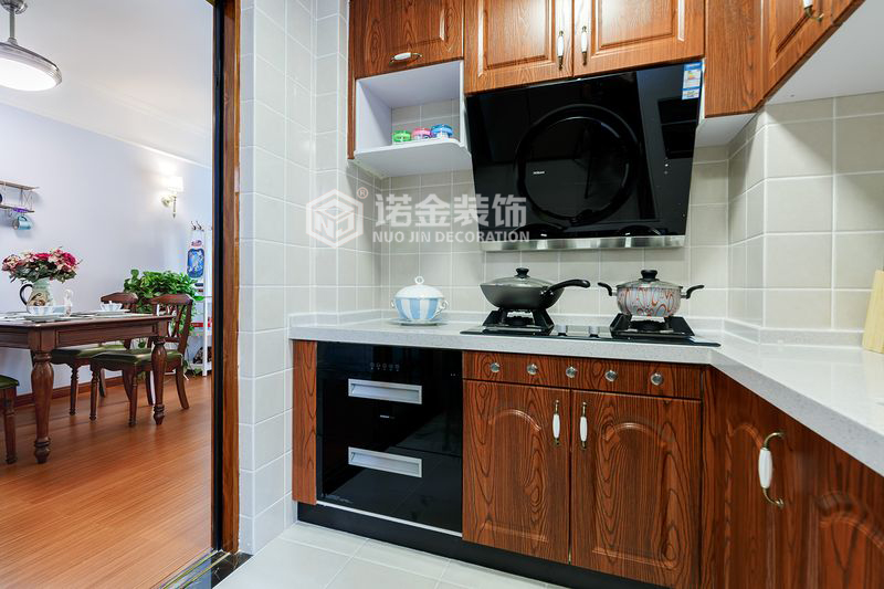 ���Ջߋ߲� 80ƽ���к��L(f��ng)�����